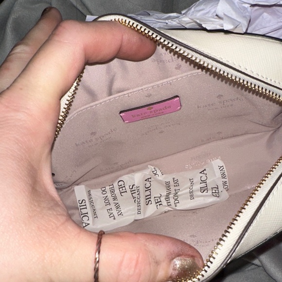 NWT Kate Spade Pink and Cream Crossbody Bag gold accents nice - Picture 4 of 8